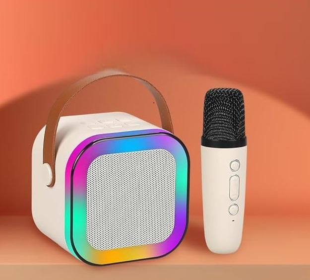 YourBrand Bluetooth Karaoke Speaker – Wireless Connectivity with Microphone